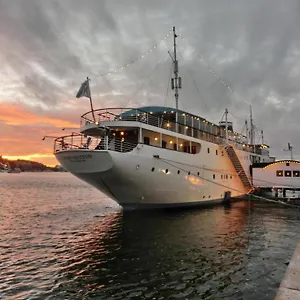 Maelardrottningen Yacht 3*, Estocolmo Suécia